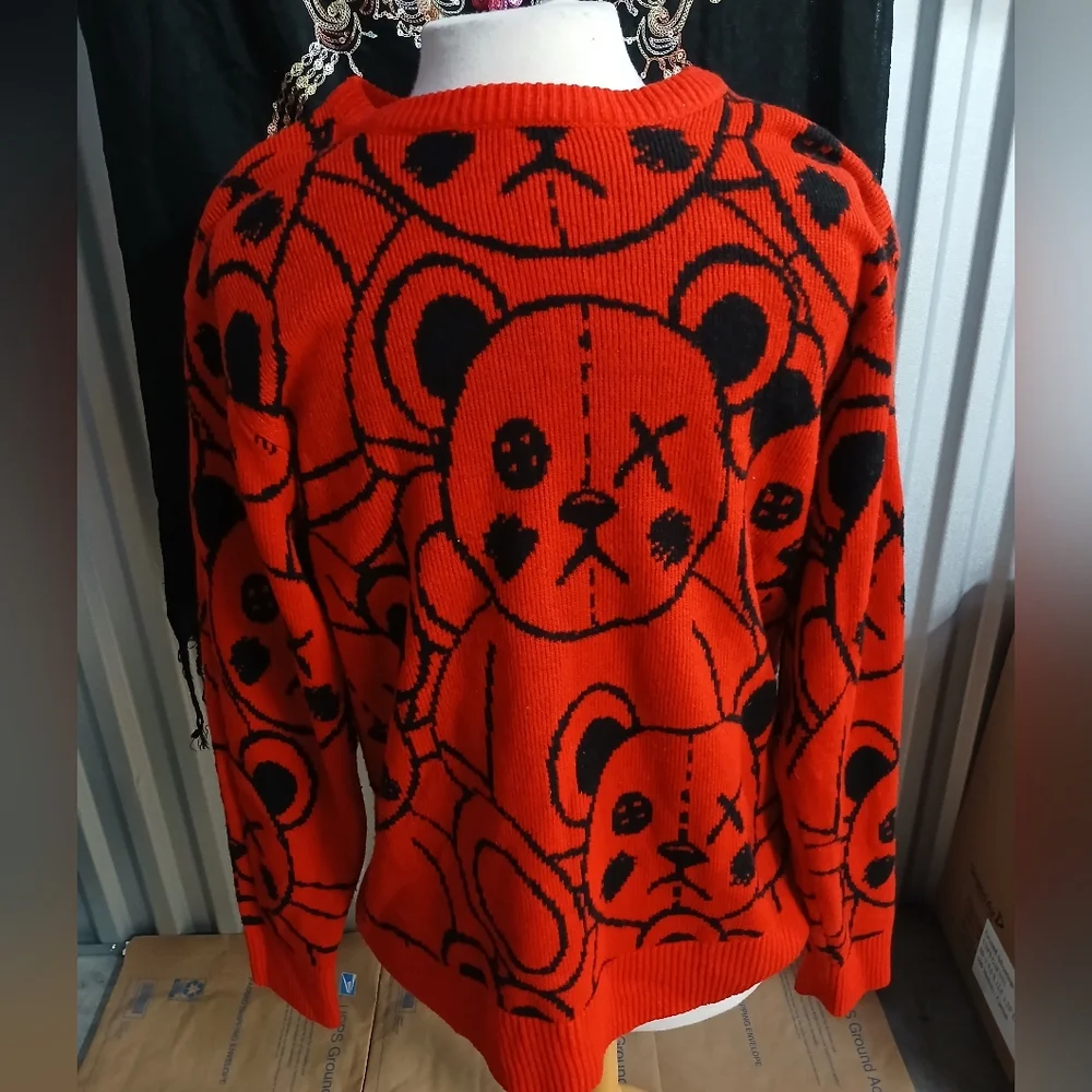 Reasons Mens Red and Black Bear Knit Pattern Sweater Size Large - Picture 2 of 8